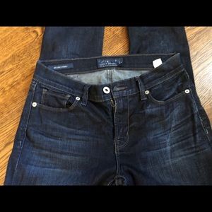 Lucky Brand Jeans dark wash size 4